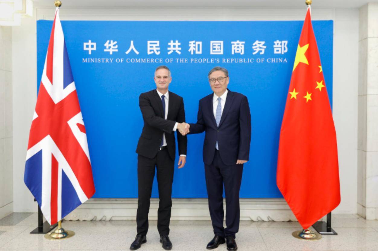 中英签署协议不到24小时，英国就宣布制裁3家中企，中方：立即纠正错误