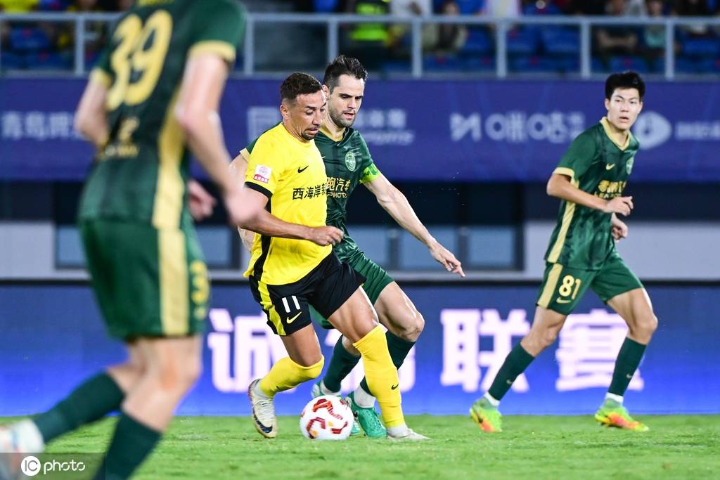 中超-米特里策伤退奥乌苏赛季首球 浙江2-0双杀西海岸