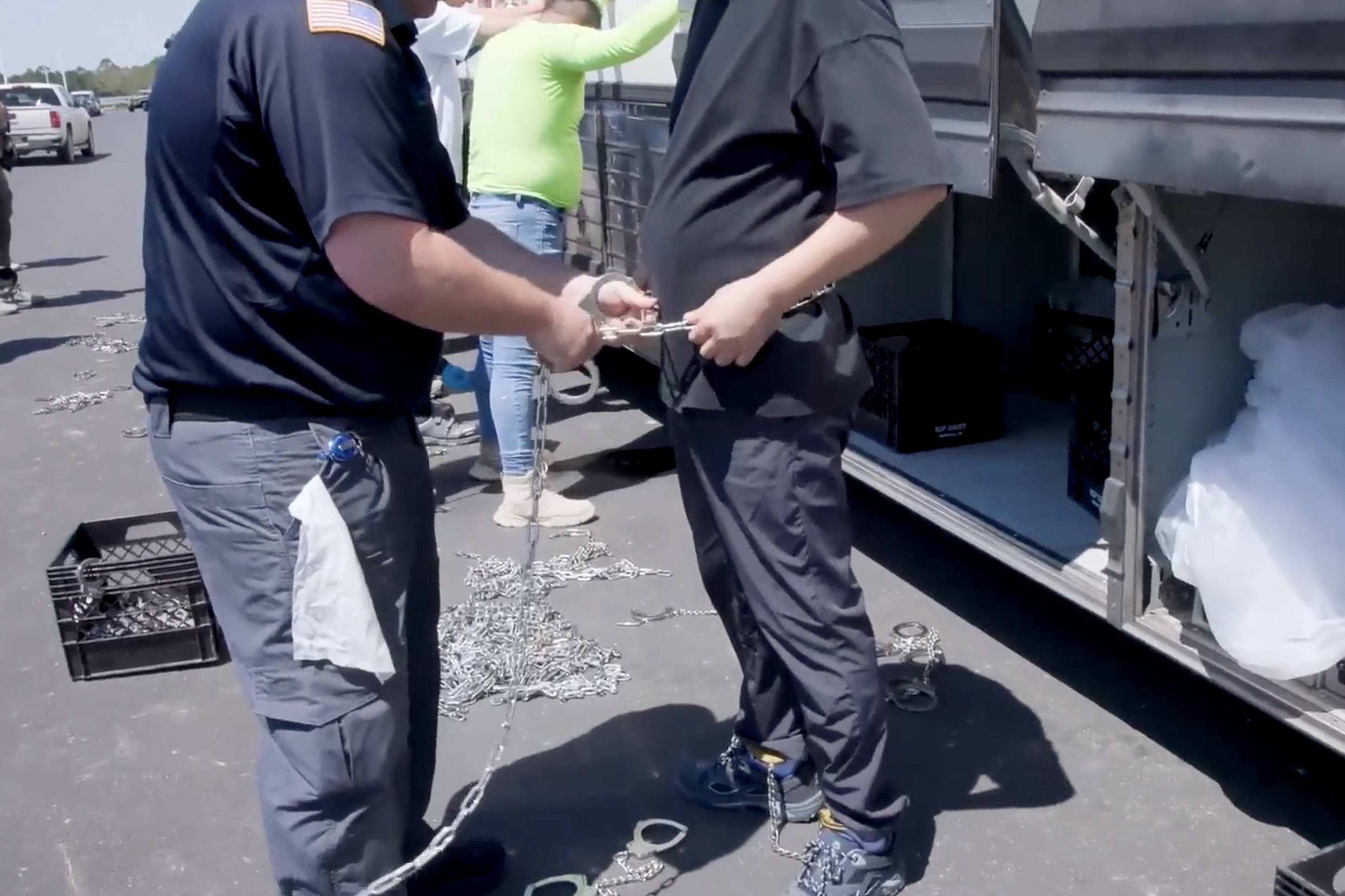 韩国人在美被关押期间是否遭侵害?韩国外交部要彻底调查