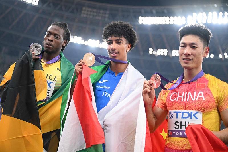 田径世锦赛|石雨豪首获跳远铜牌 “跑跳兼修”难能可贵