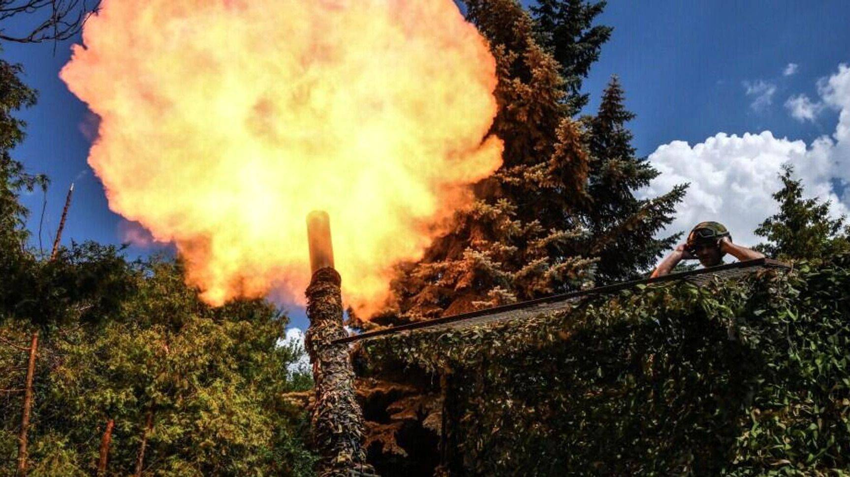 乌军在俄军没及时反应的情况下，再次突击库尔斯克，打得非常惨烈