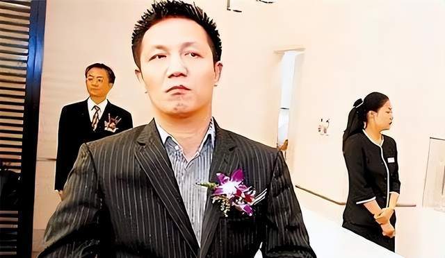 周正毅近况显落魄！前上海首富与网红扎堆，办私董会，毛玉萍怒怼