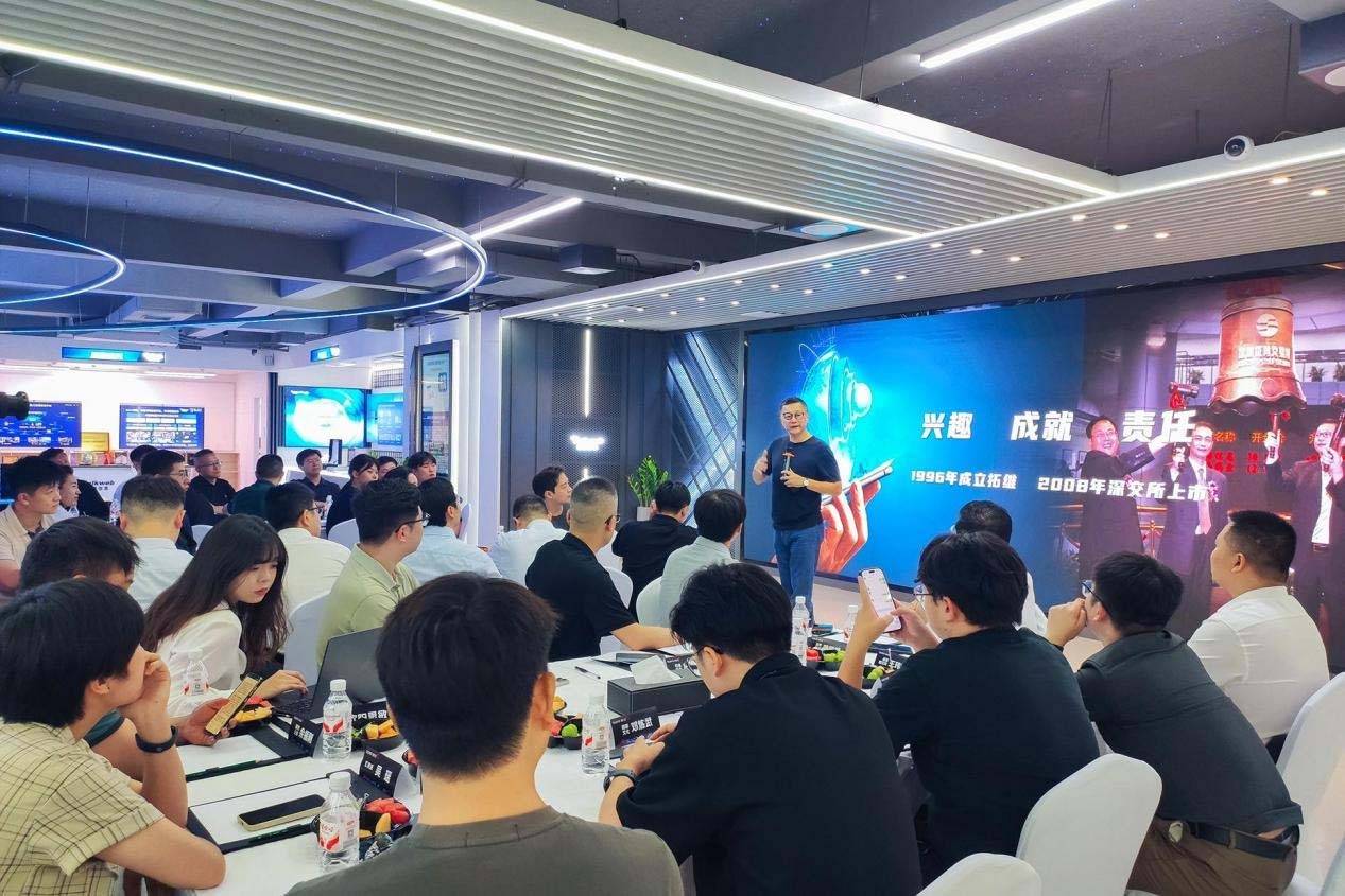 AI新力量对话科技名企：Talkweb House孵化器大学生创新创业私董会举办