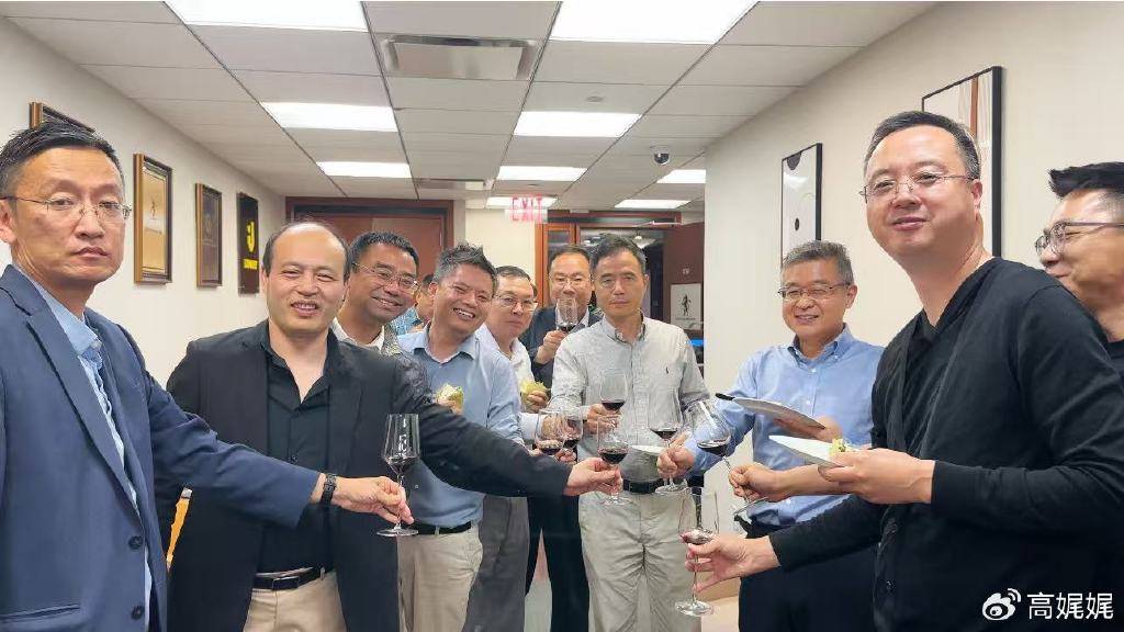 五大道企业家俱乐部高端讲座:马方院长洞察中美格局,私董陪跑机制启动