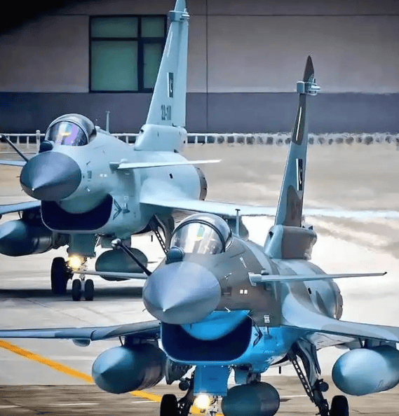 埃及不买，印尼不买，泰国也不买，歼-10C明明封神了，为啥没人买呢？