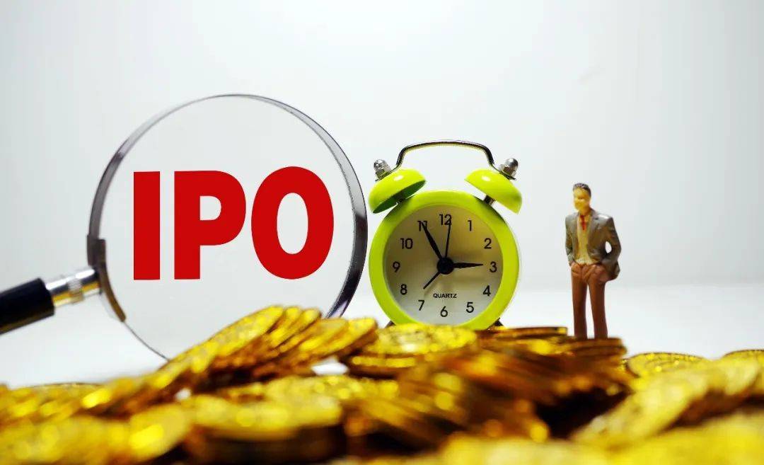 从年薪百万到降薪裁员,揭开“禁止炫富”的金融圈职场真相