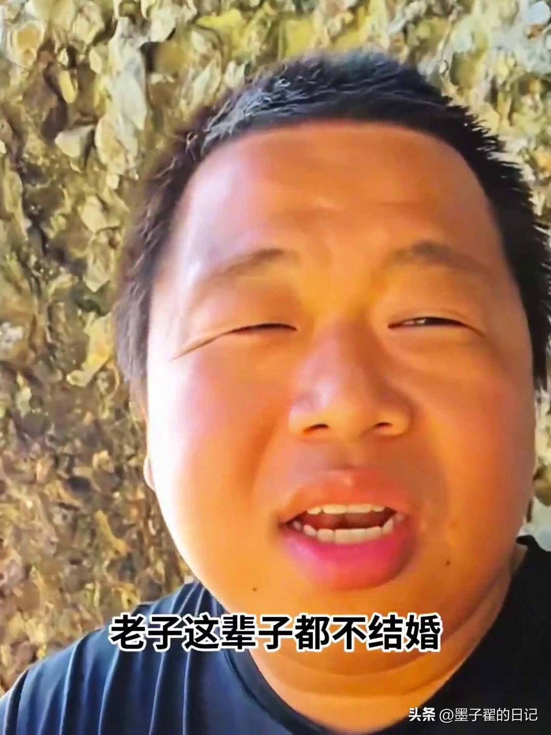 又一千万网红被禁止关注，自曝高收入被质疑炫富，更多言论被扒