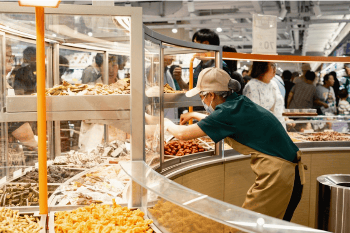 开业一个月火爆依旧，这家超市凭什么被称为上海版胖东来？