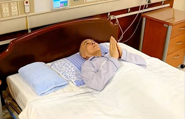 柬埔寨国王在京手术，洪森携子来华看望：感谢中方